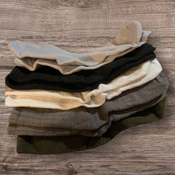 Fine Fashion Other - NEW 5Pairs Casual Black,Grey & White Colored Socks with Ribbed Texture Size:6-12